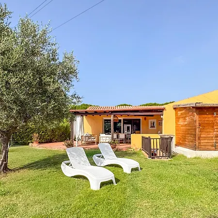 Dom wakacyjny Lorenza Baja Sardinia